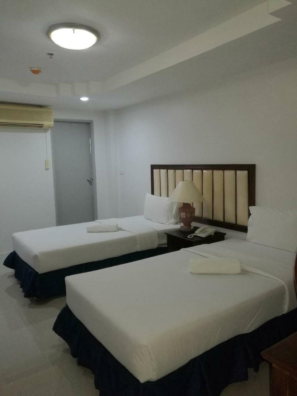 JS Tower apartamento con servicio Bangkok Exterior foto