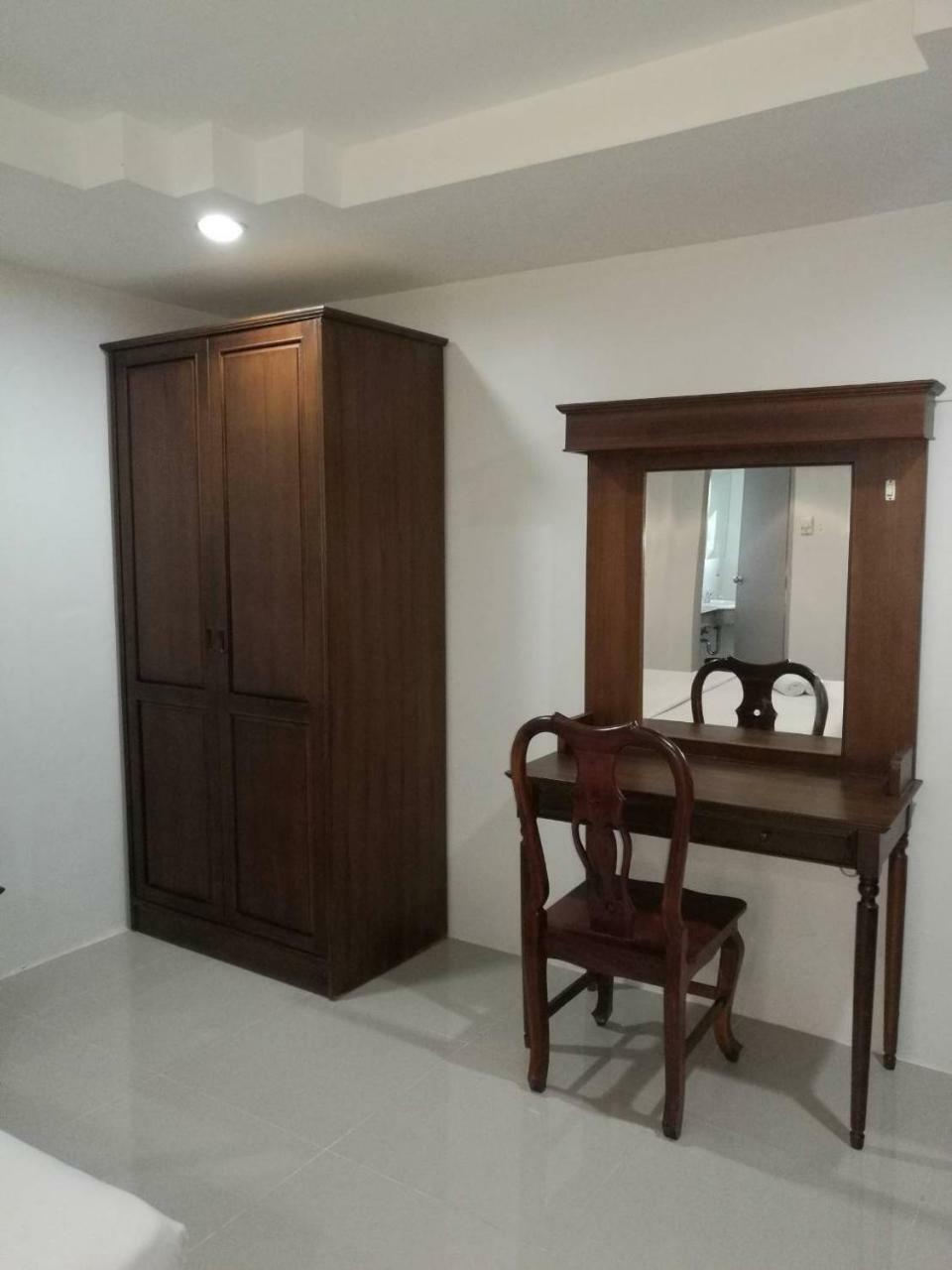 JS Tower apartamento con servicio Bangkok Exterior foto